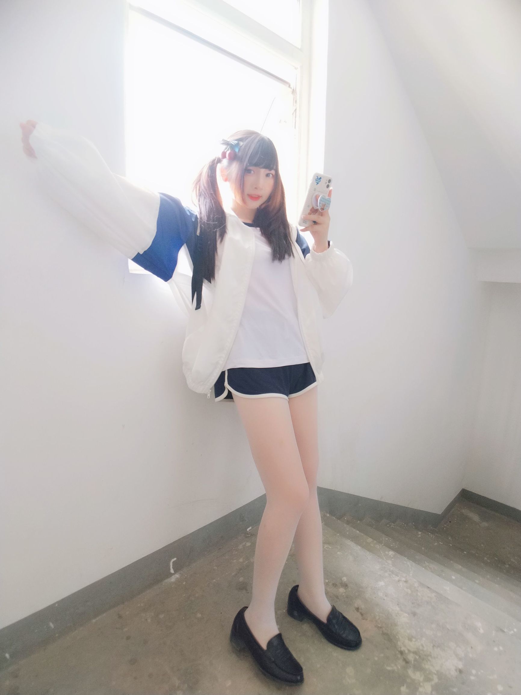 [COS福利]二次元美女古川kagura白丝体操运动服插图4